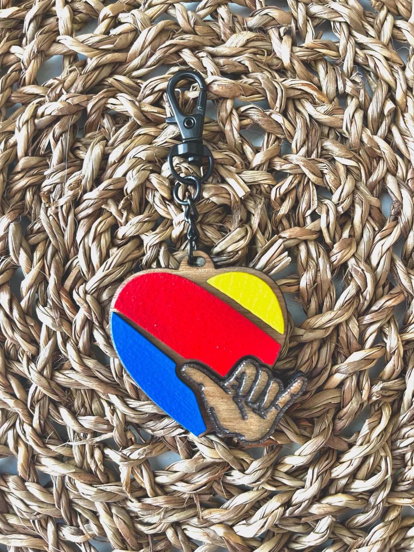 Hawaii Airline–Inspired Keychain | Engraved Travel Keychain | Aviation & Island Gift