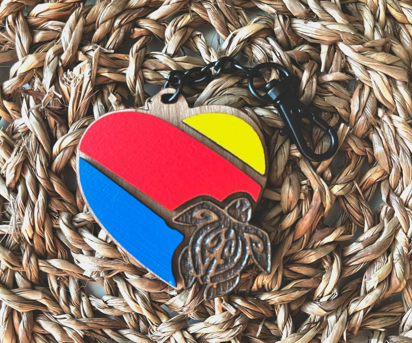 Hawaii Airline–Inspired Keychain | Engraved Travel Keychain | Aviation & Island Gift